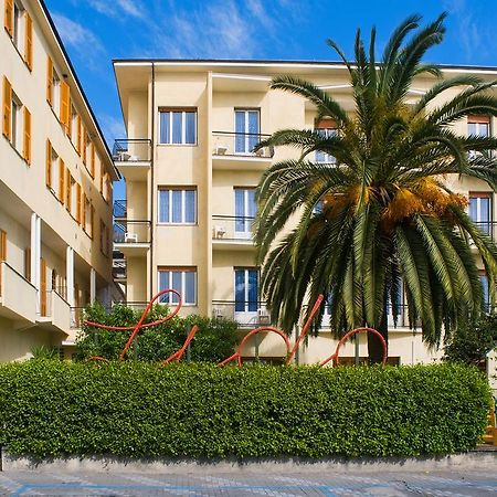 Hotel Lido Pietra Ligure Exterior photo